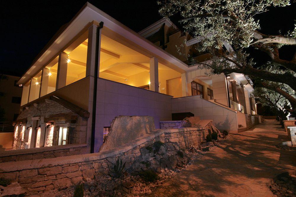 Vilola Acomodação com café da manhã Zambratija  Exterior foto