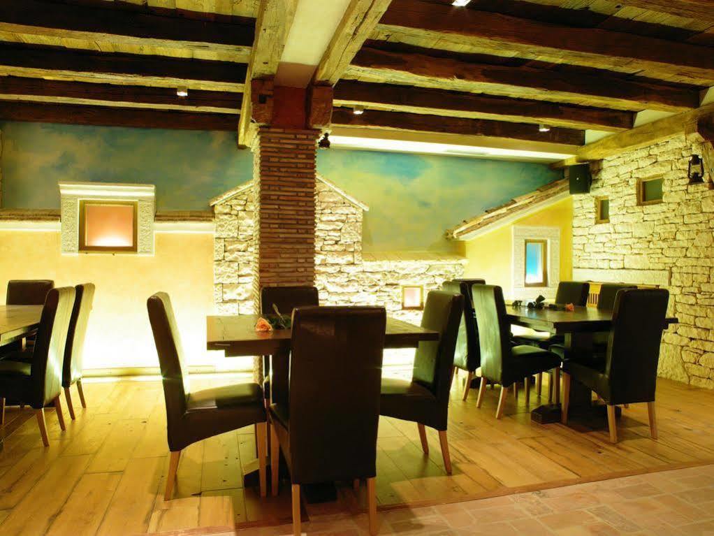 Vilola Acomodação com café da manhã Zambratija  Exterior foto