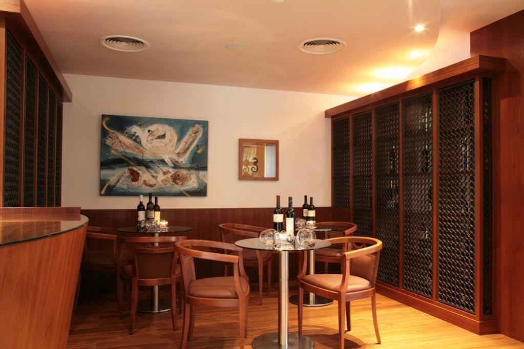 Vilola Acomodação com café da manhã Zambratija  Exterior foto