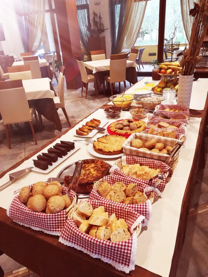 Vilola Acomodação com café da manhã Zambratija  Exterior foto